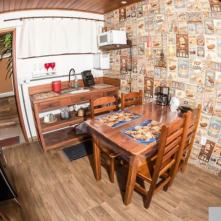 Cantinho Dos Anjos Suites أرايال دو كابو المظهر الخارجي الصورة